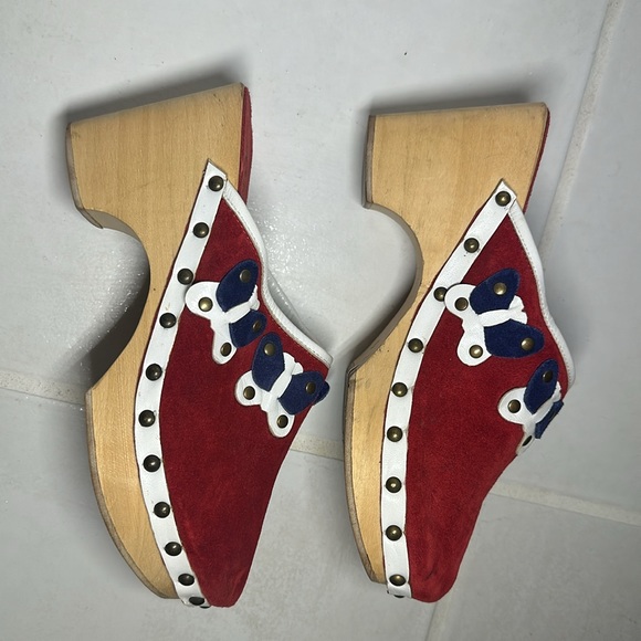 Dolce & Gabbana Red Suede Butterfly Wooden Heel Platform Clogs Women’s Size 35 - Picture 3 of 11